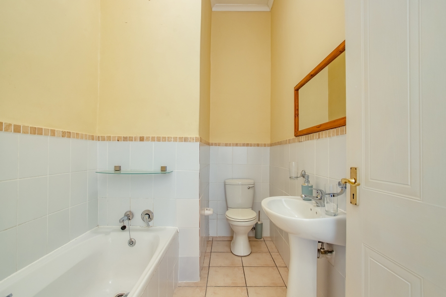 To Let 3 Bedroom Property for Rent in Boschenmeer Golf Country Estate Western Cape